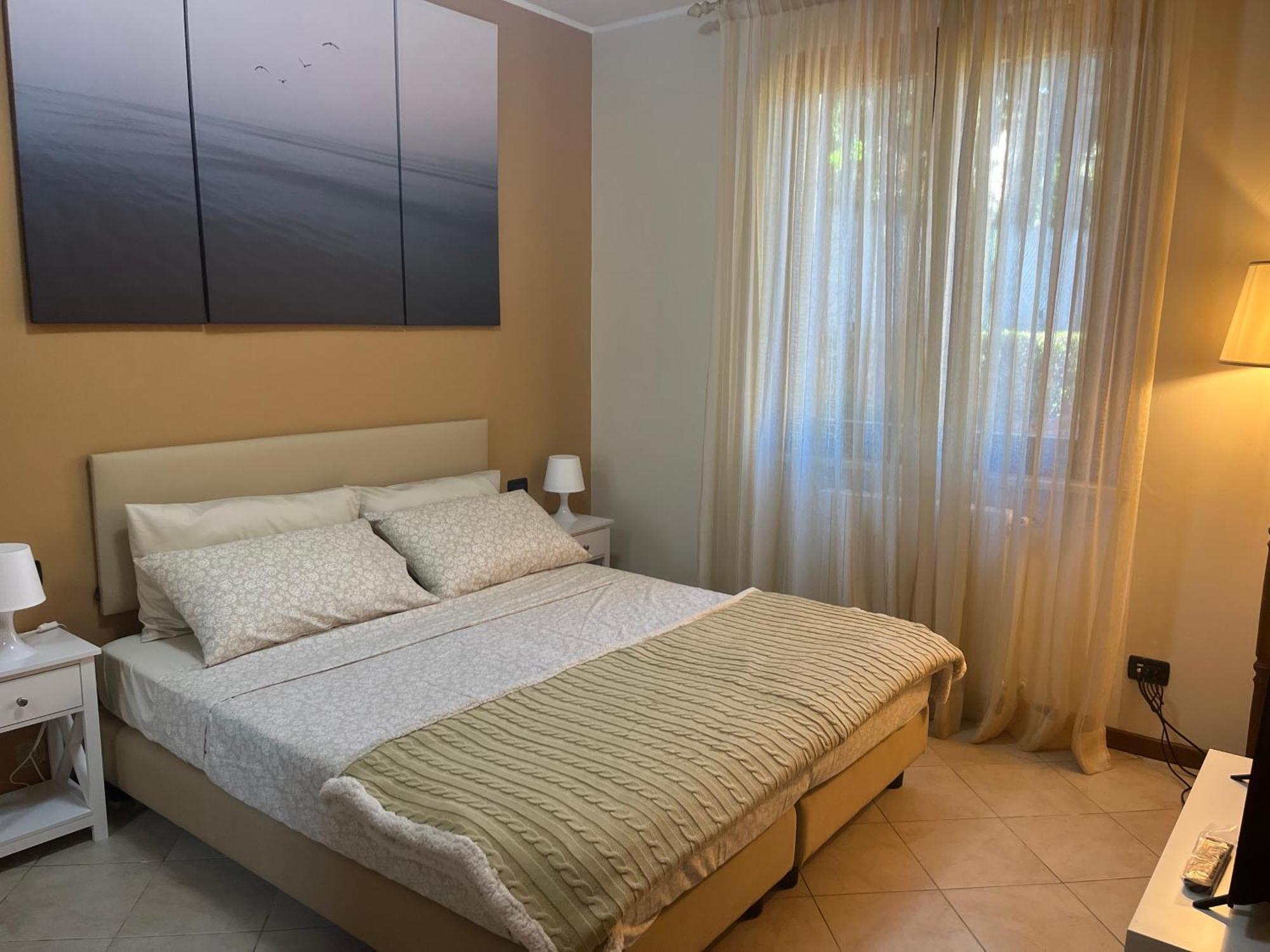 Feli Holiday Home - Panoramic Pool Lake View In Гардоне Ривера Екстериор снимка